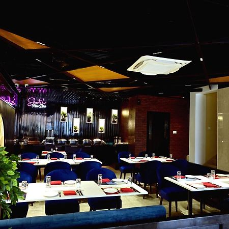 Hotel Trax International Jamshedpur Buitenkant foto
