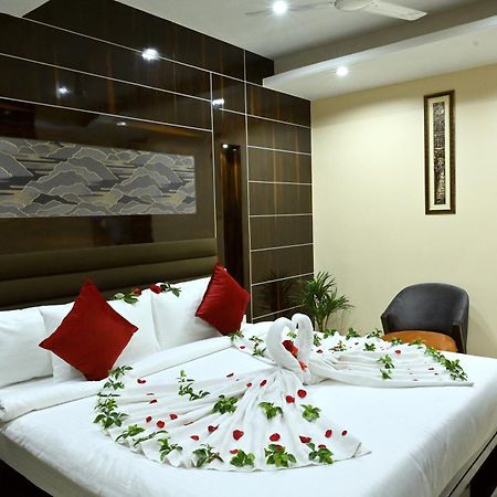 Hotel Trax International Jamshedpur Buitenkant foto