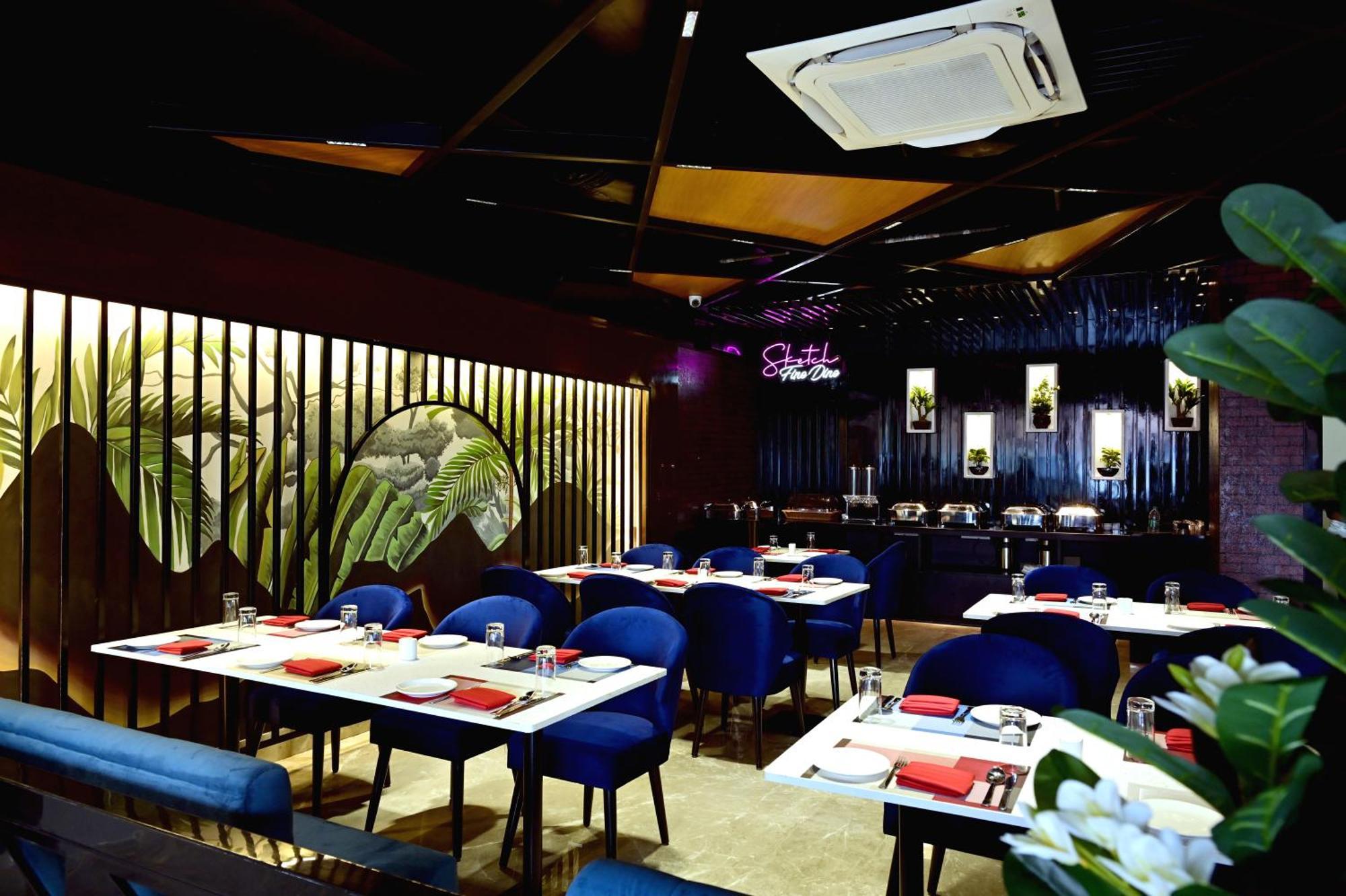 Hotel Trax International Jamshedpur Buitenkant foto