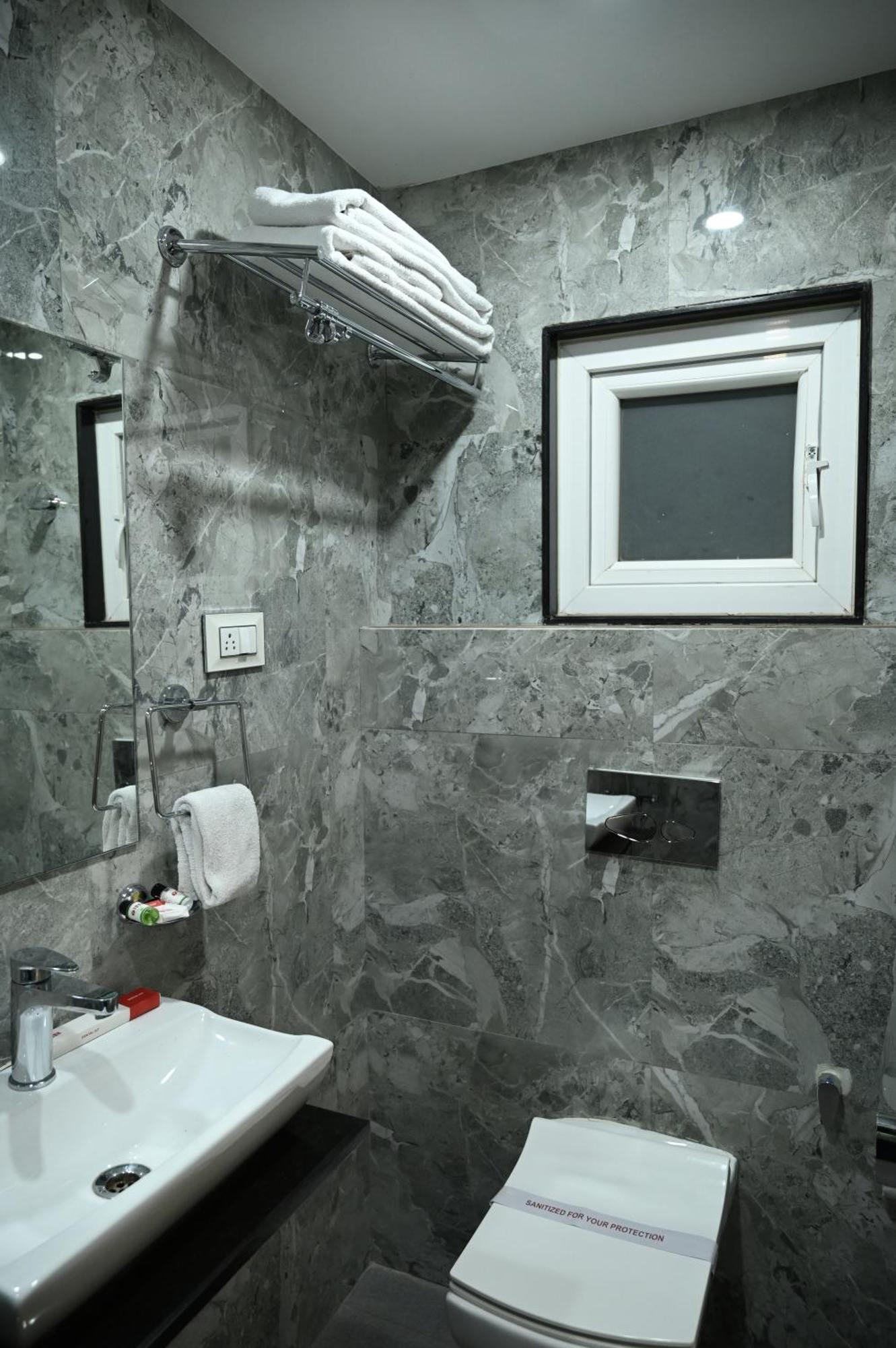 Hotel Trax International Jamshedpur Buitenkant foto