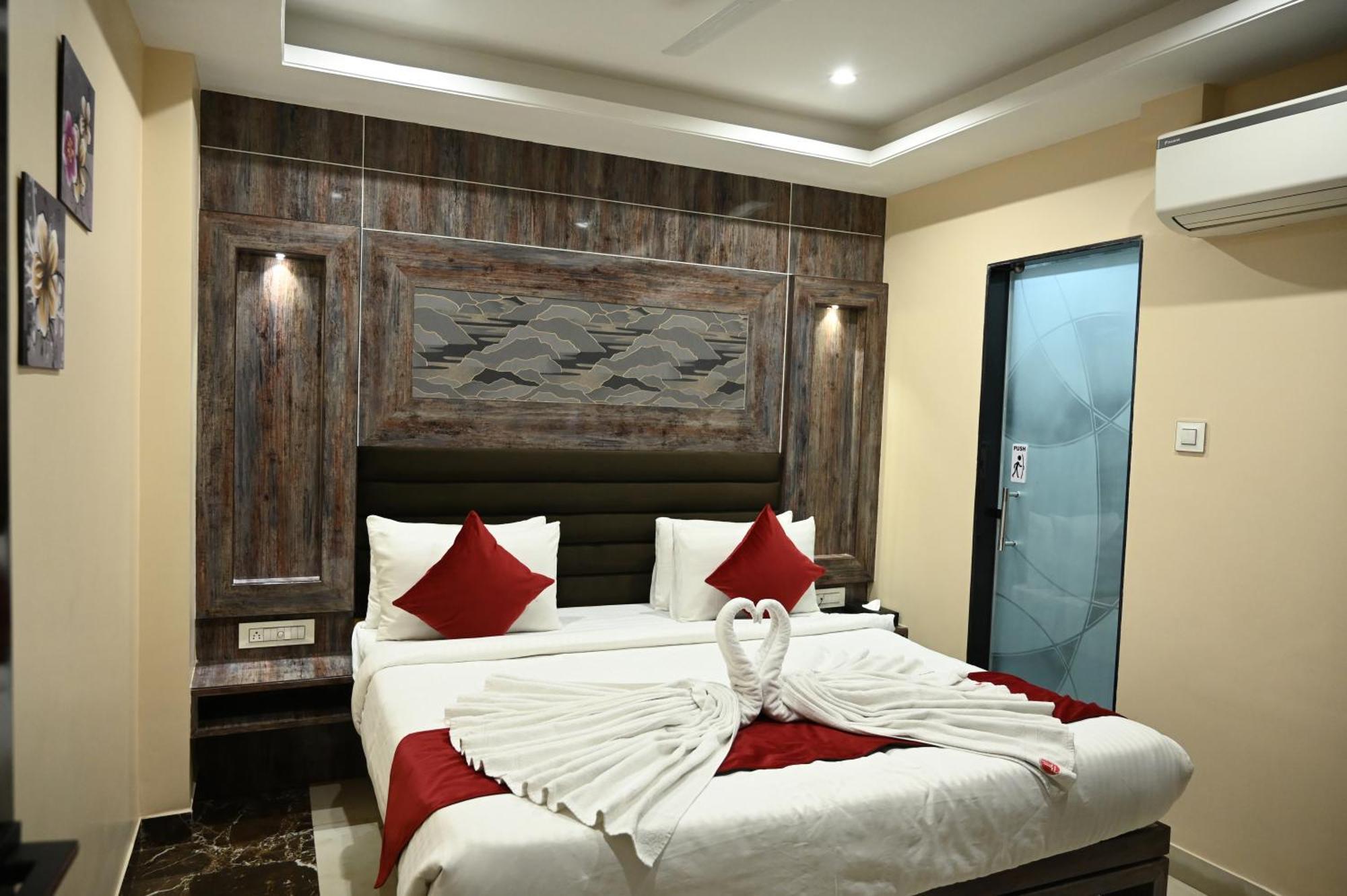 Hotel Trax International Jamshedpur Buitenkant foto