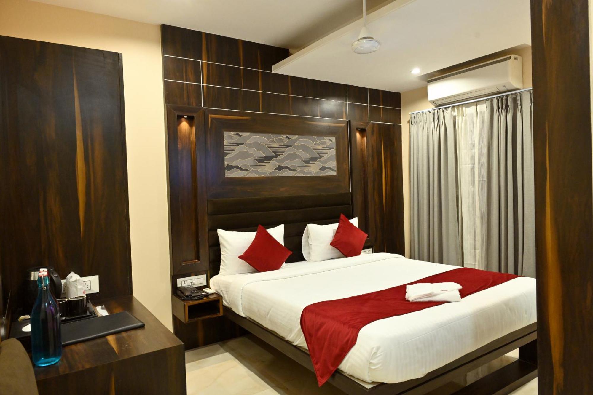Hotel Trax International Jamshedpur Buitenkant foto